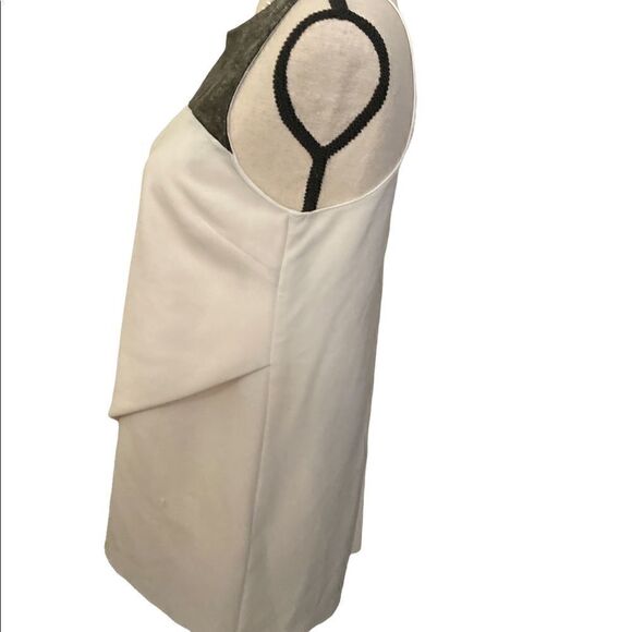 sachan + Babi size 6 top, sleeveless top, good condition w small blemish - Picture 3 of 4